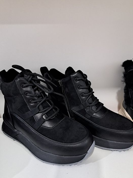 Продам женскую обувь