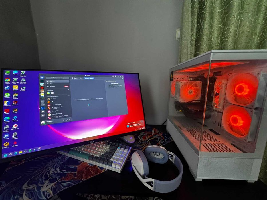 Игровой компьютер полный комплект + игровой стол