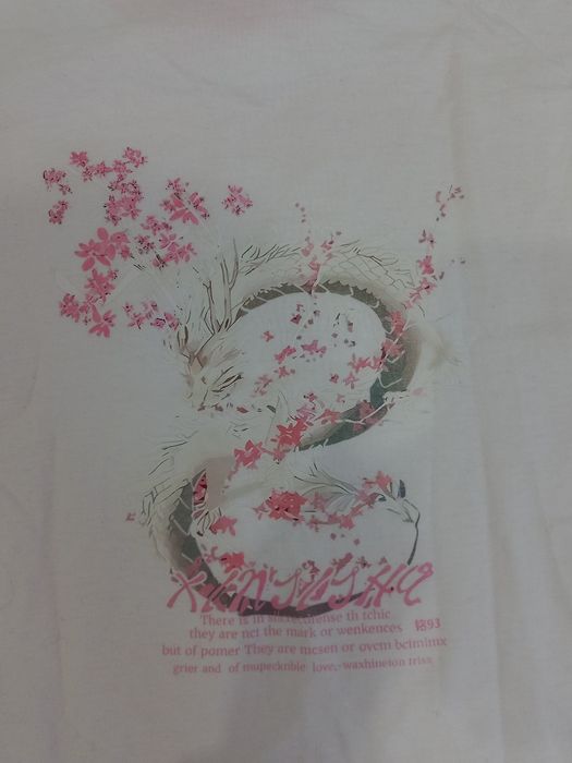 футболка с сакурой