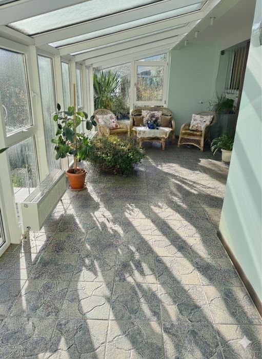 Vand casa spatioasa in TARNAVENI, ideala pentru familie, cu curte mare