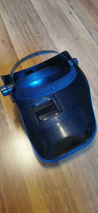 Продавам маска за заваряване