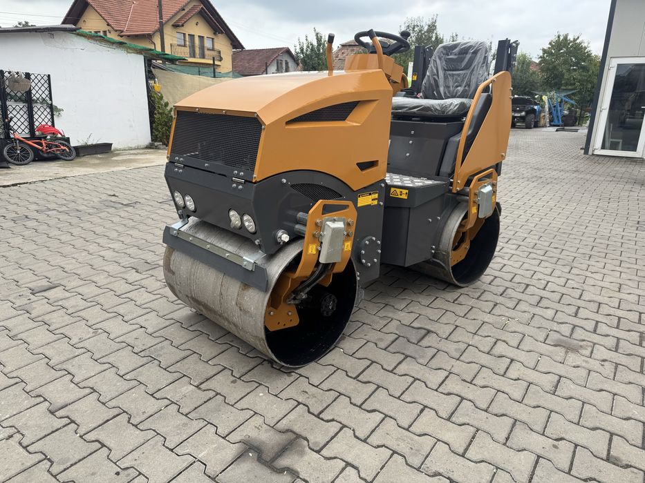 Vand cilindru compactor 1.5 t cu vibratie