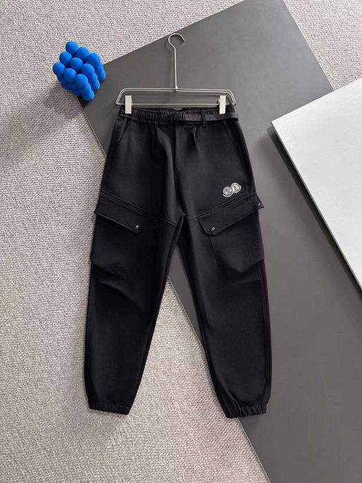 Aduc pe comanda Pantaloni MoncIer orice model