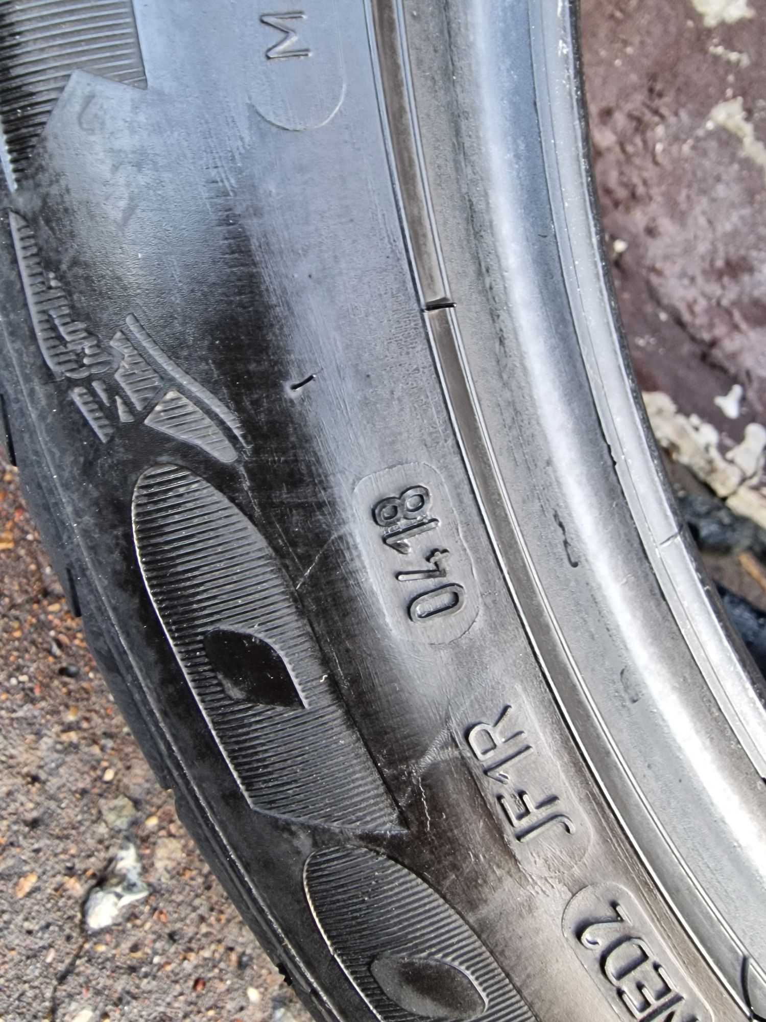 Разноширокая резина Goodyear Efficientgrip 275/40/19 и 245/45/19: 80 000  тг. - Автошины Уральск на Olx