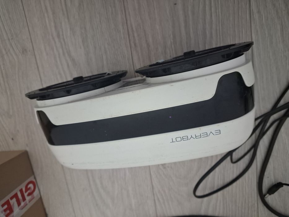 robot mop Everybot Edge (nu aspirator irobot roomba)