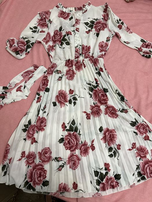 Женская одежда.