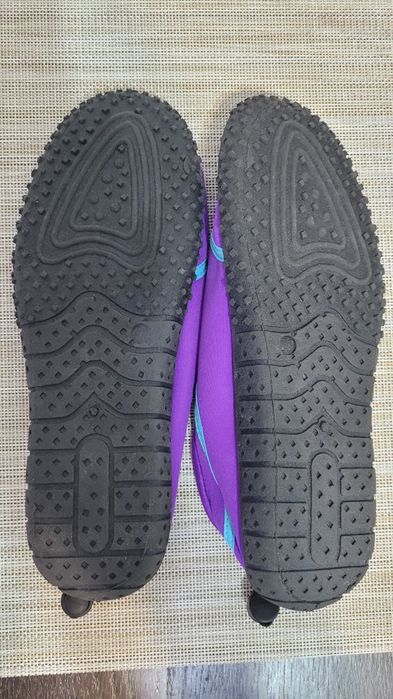 Pantofi de apa- noi, fara eticheta- marimea 39