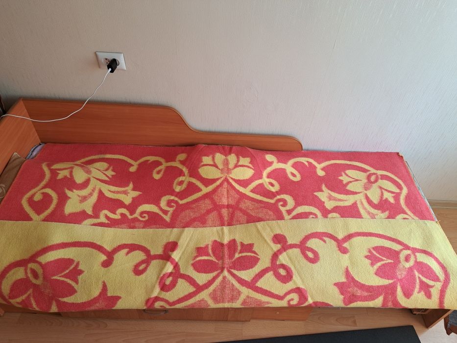 Продам одеяло шерстяное