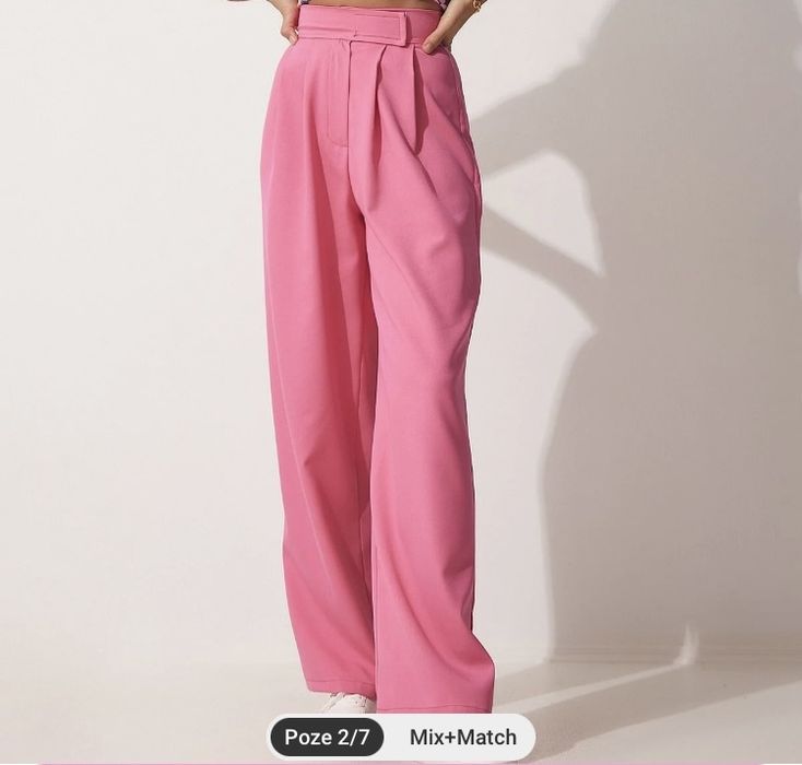 Pantaloni roz largi