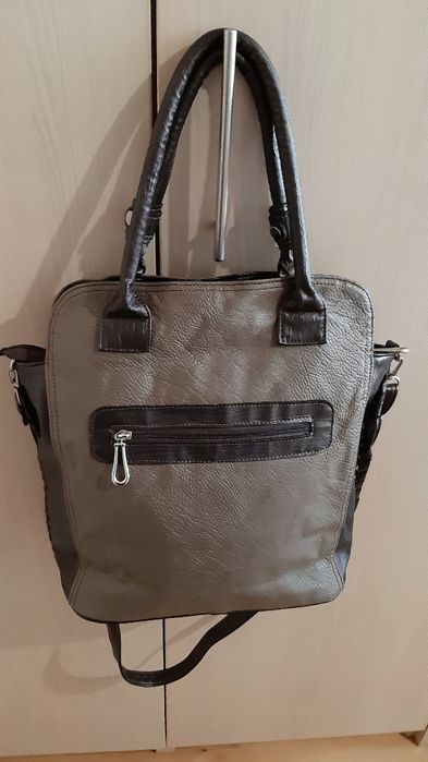 Дамска чанта в два цвята