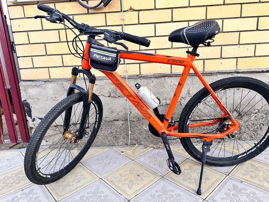 Продам велосипед+подарок