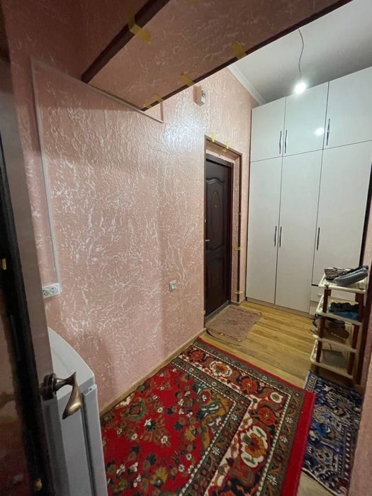 1 хоналик ижарага берилади.Горгаз