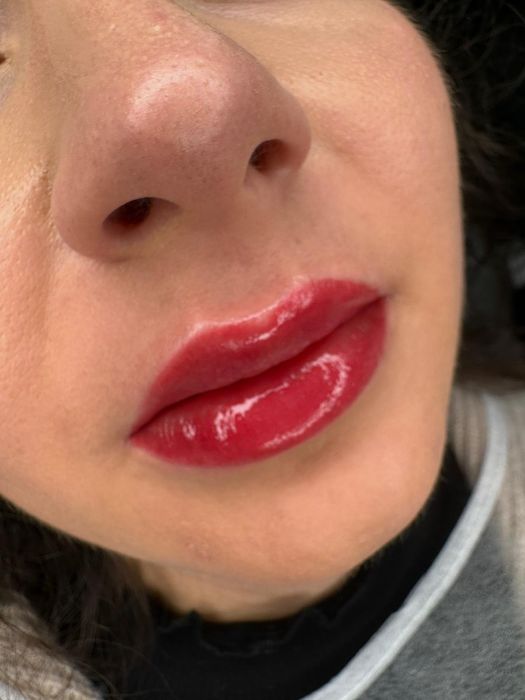 Micropigmentare sprancene / buze