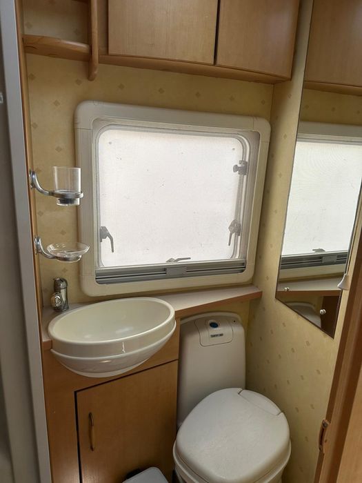 Rulota de inchirat pt 5 persoane ( pat 2 persoane + pat de 3 persoane)