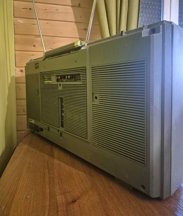 Sharp GF 777 Boombox Focsani • OLX.ro