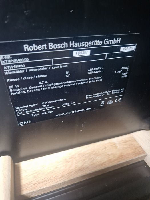 Винен хладилник Bosch A++