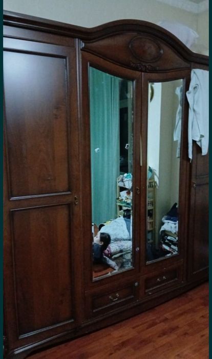 Продаю спальни гарнитур