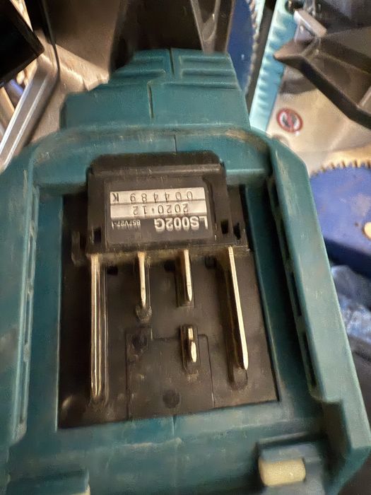 Makita LS002 GZ circular cu glisare doar corp