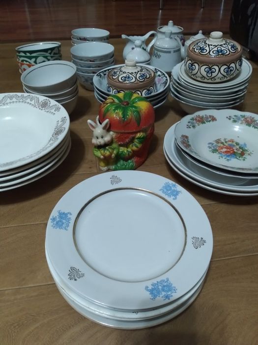 Посуда разная много