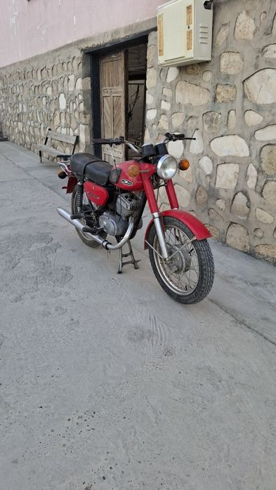 Мотоцикл сотилади