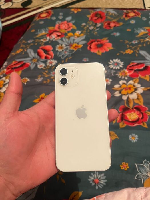 Айфон 12 емкость 79 128ГБ