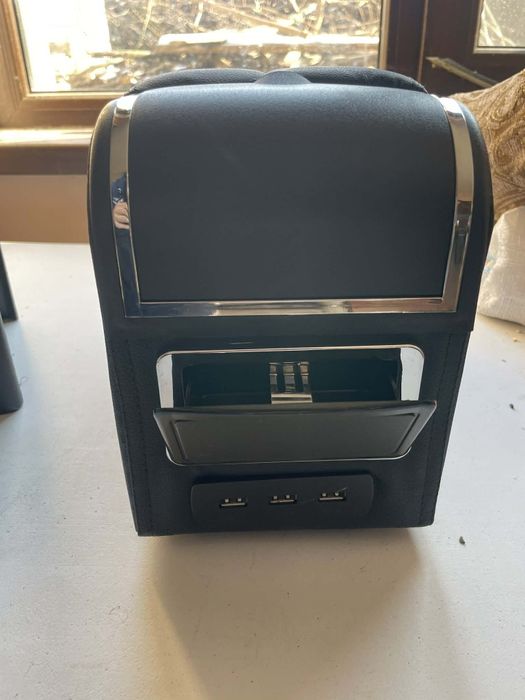 Cotieră auto în stare excelenta