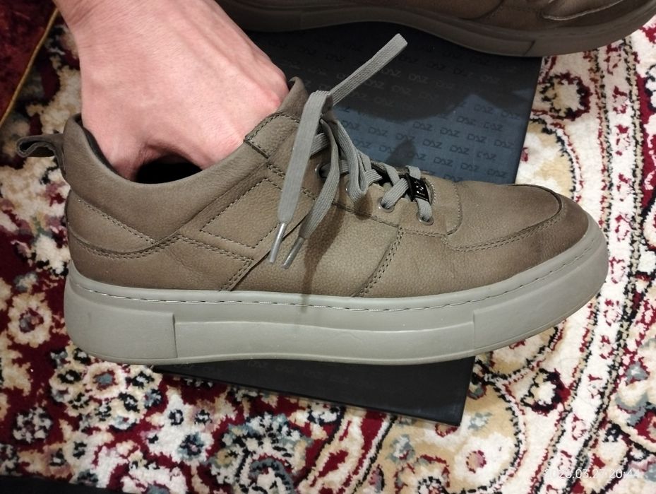 Продам мужские кеды DAZ