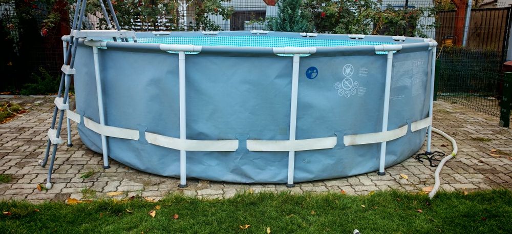 Piscina  supraterana  intex