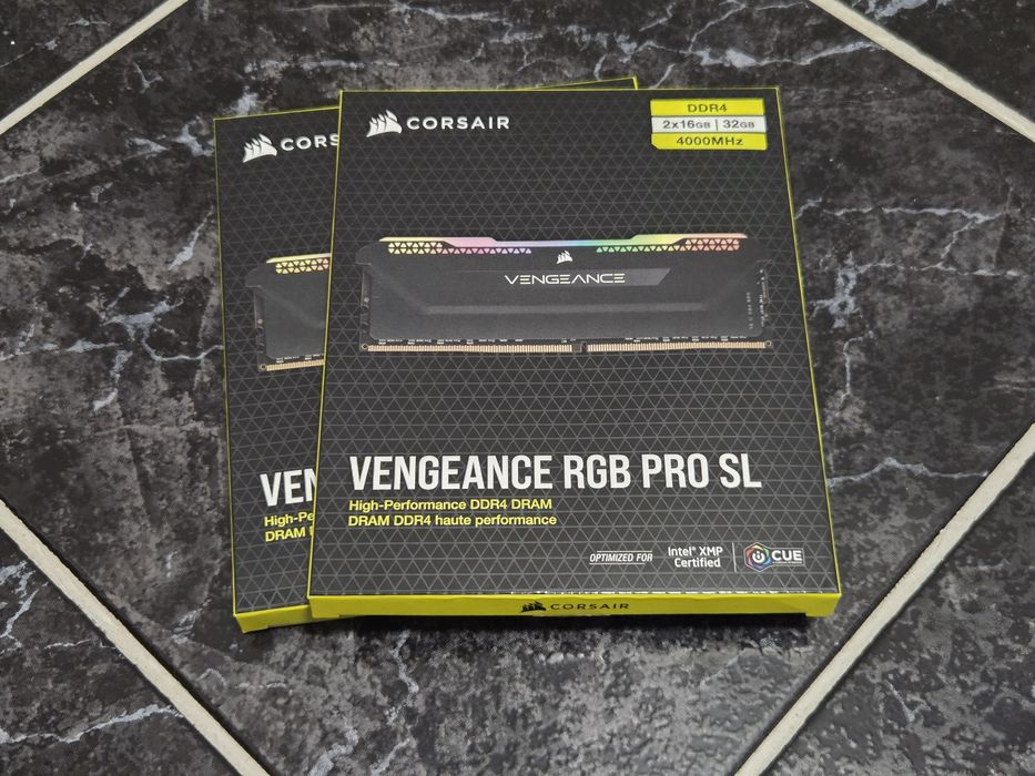 KIT RAM DDR4 Corsair Vengeance RGB PRO SL 32GB 2x16GB 4000MHz CL18