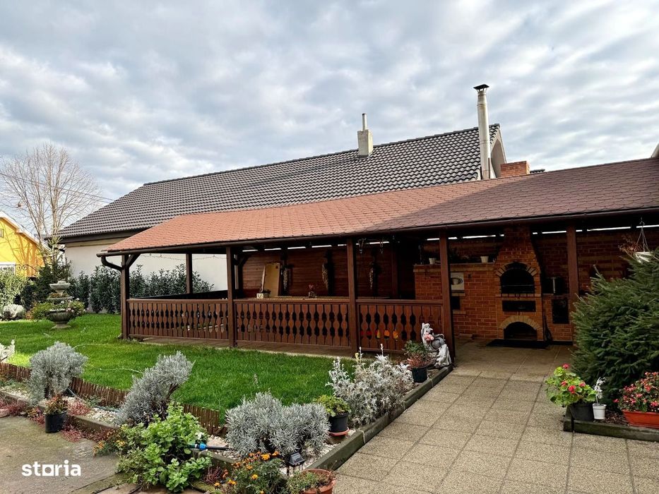 Casa 330 mp | cu teren 2300 mp | Santandrei - langa Oradea