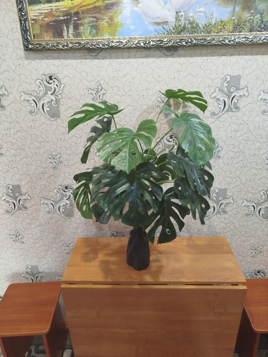 Продам искусственный цветок.