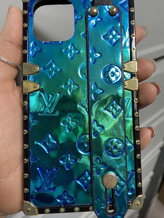 Чехол б/у на айфон 11 pro