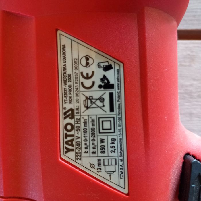 Vând bormasina cu percutie