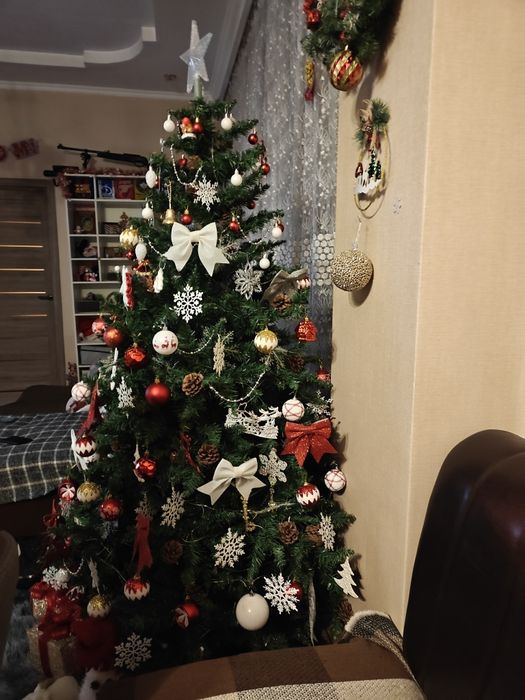 Продам ёлку 180 см