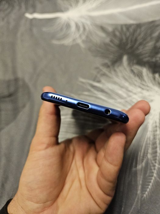 Samsung A40, display bun, nu se încarcă