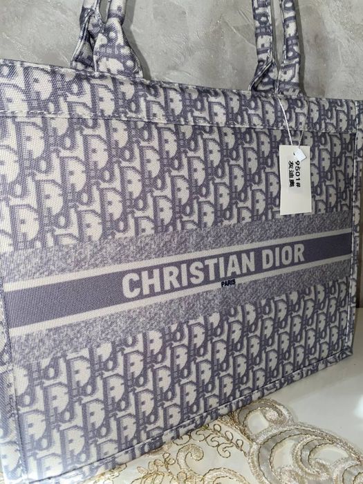Dior sumka yangi