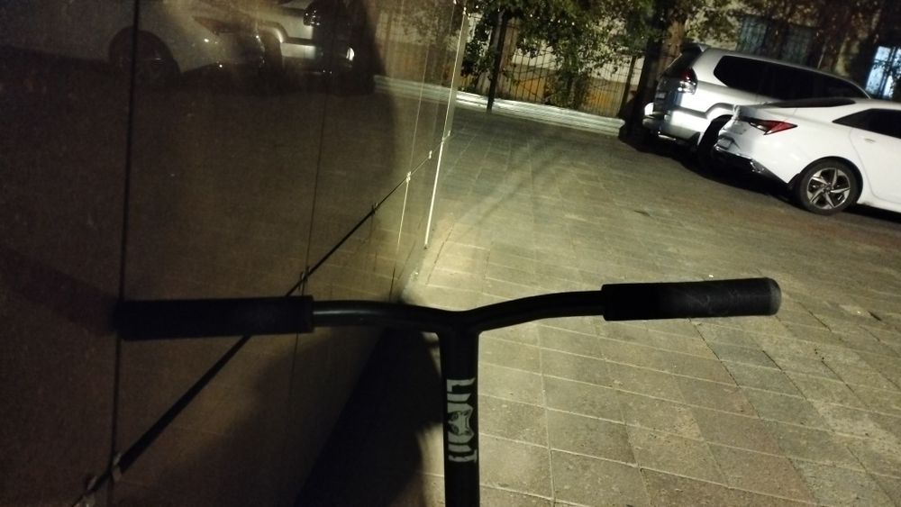 Продам самокат Limit 66