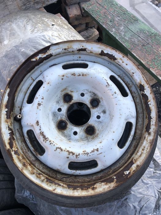 Продается резина с диском