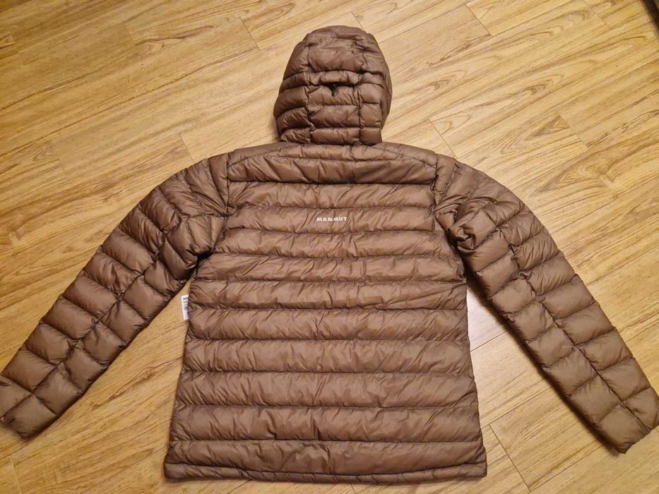 Geaca puf Mammut Snow Trick, 750 cuin, masuri S si M iarna, noua