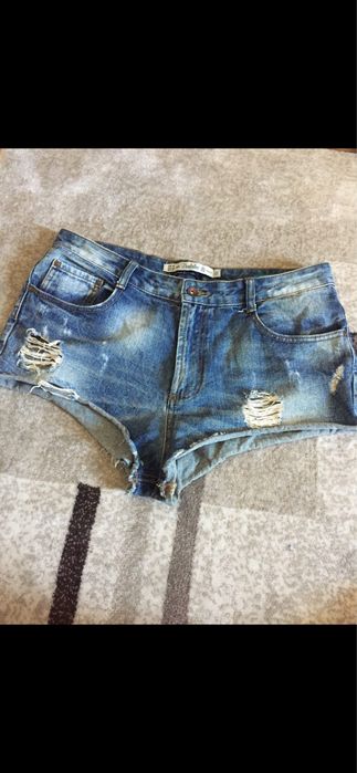 Blugi scurti Zara