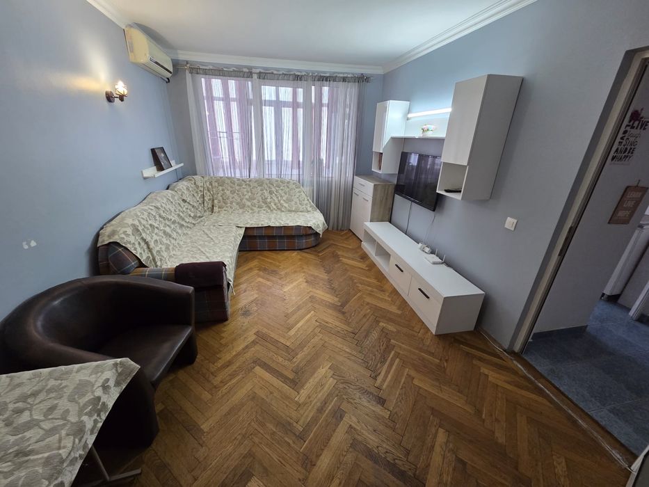 Ocazie!De inchiriat apartament cu două camere Mazepa langa tribunal.