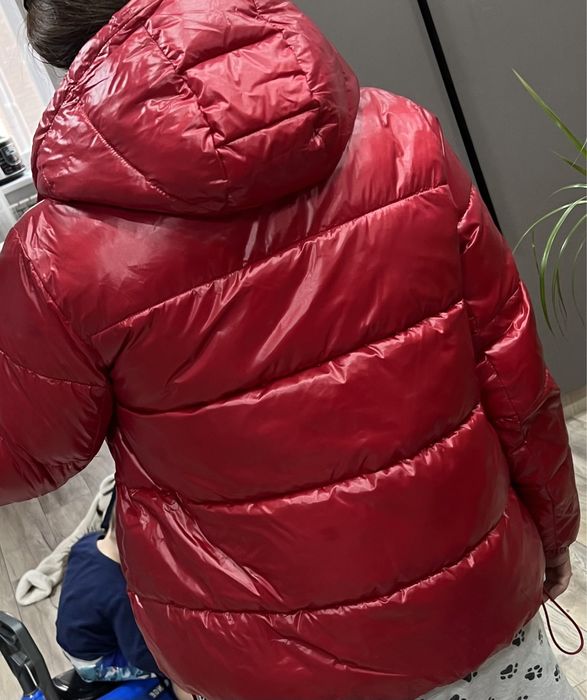 Продам куртку демисезонную