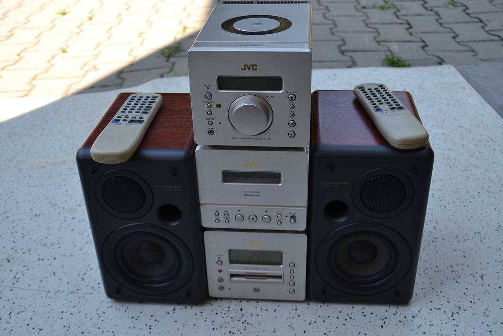 Minisistem JVC UXD 88 cu Boxe si Telecomanda