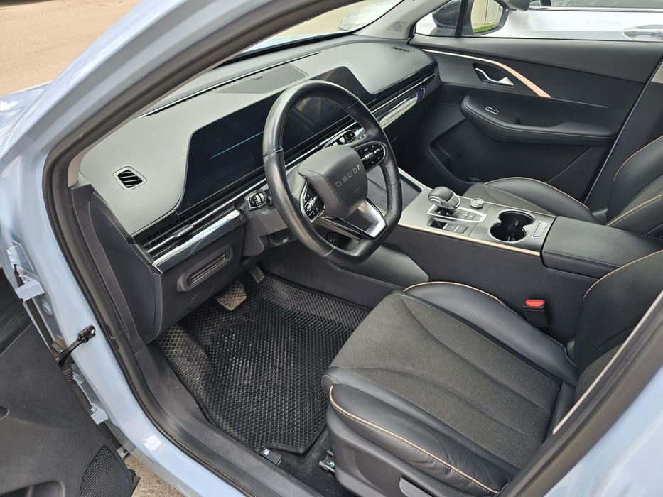 Автомобиль Omoda C5