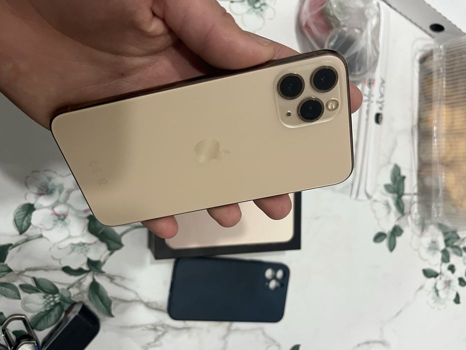 Срочно Айфон 11 про