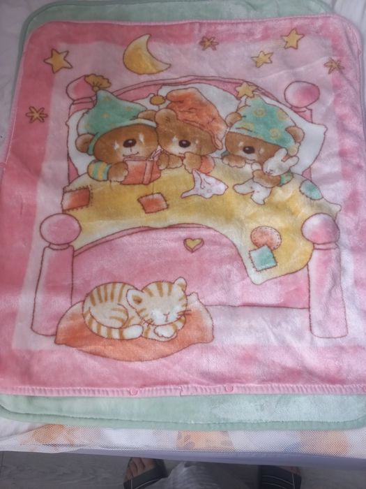 Продам одежду на девочку