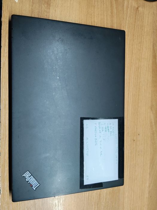 Lenovo Thinkpad T14S gen 1 ,i7-10610u,16gb RAM ,ssd 256 GB ,display 14 inch touchscreen ,bateria ok uzura 11%