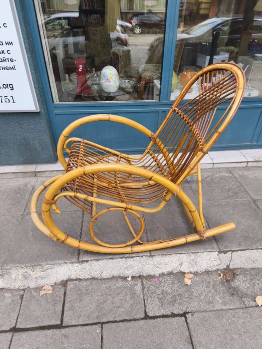 Люлеещ се стол в добро състояние