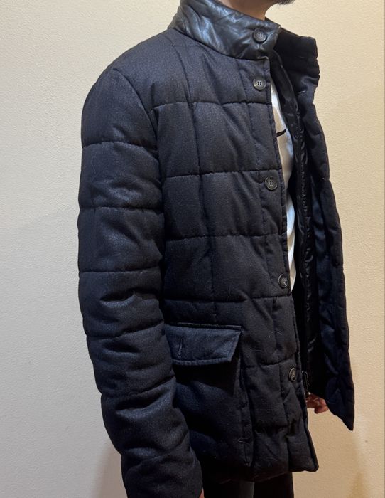 Чисто ново яке на Guess