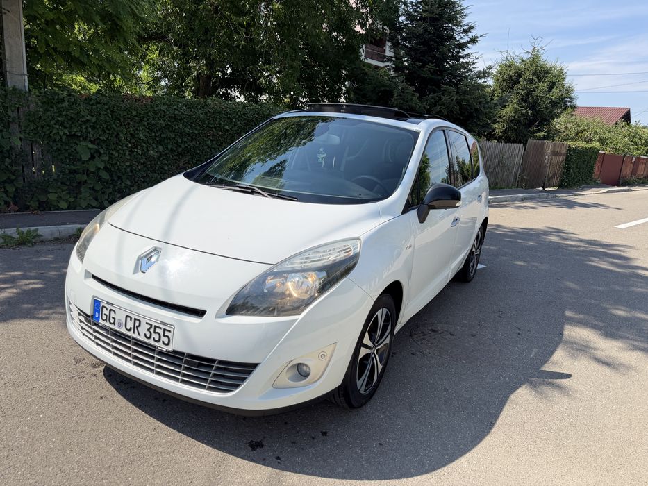 RENAULT Grand Scenic 2012